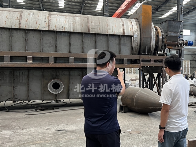 客户进入车间考察工业化褐煤国产精品麻豆系列