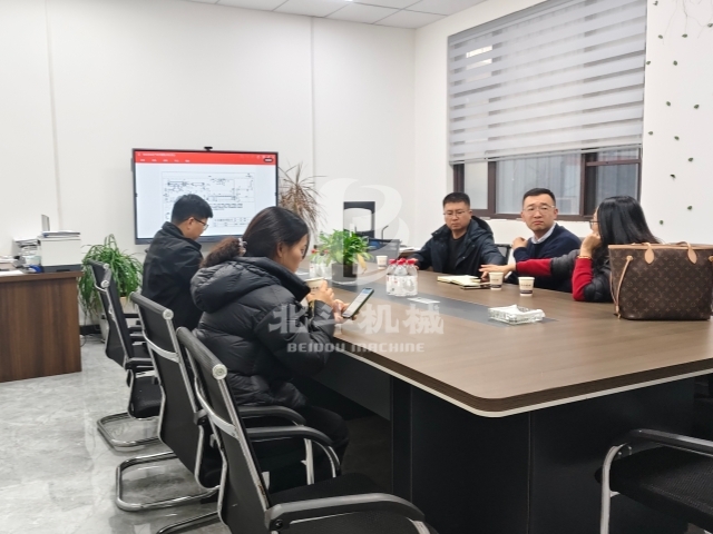 办公室洽谈实录,以专业服务链接国产精品麻豆系列客户